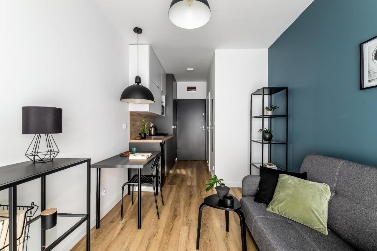 Adler - Dostep Na Kod, Parking Apartment