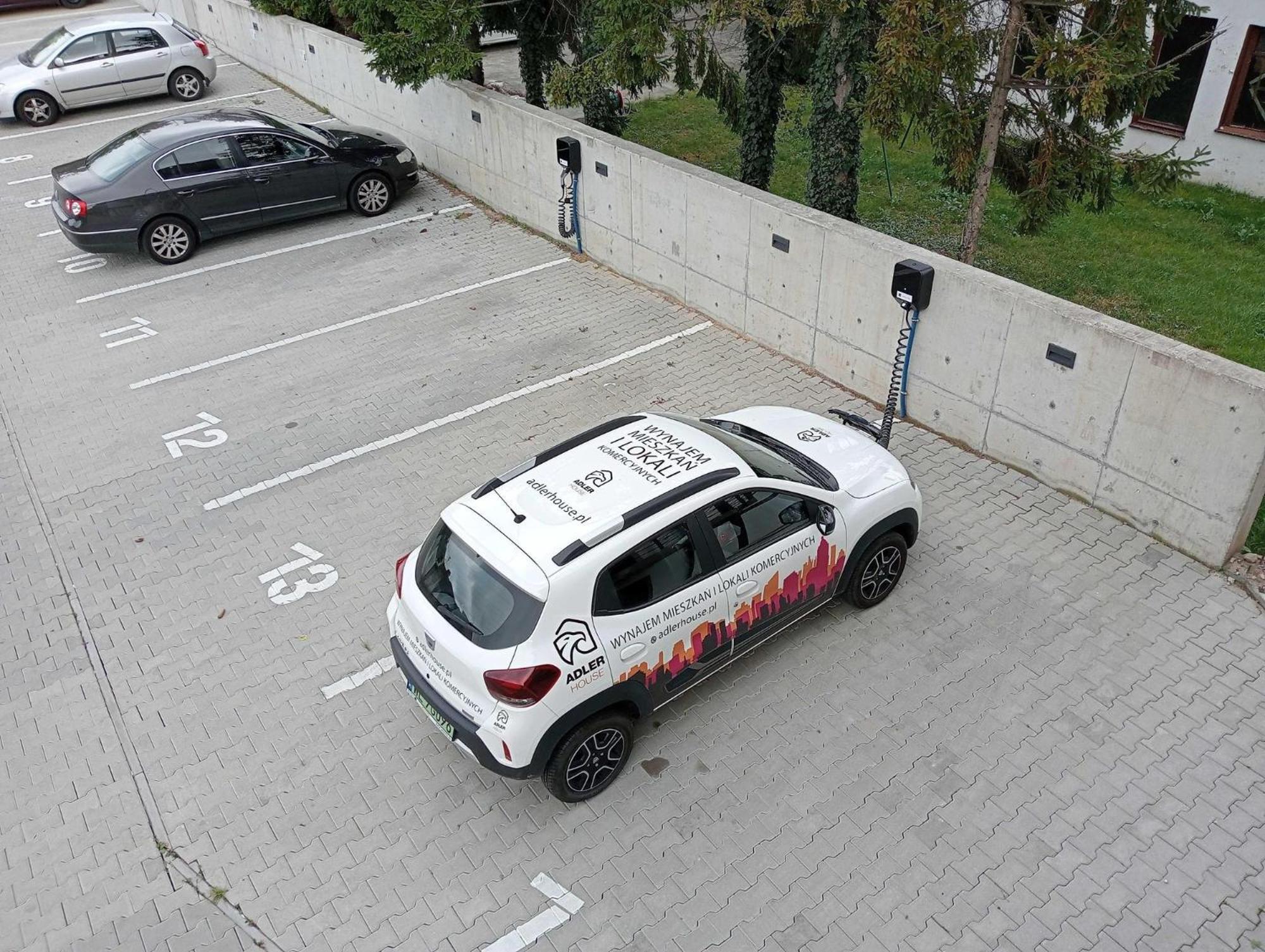 Adler - Dostep Na Kod, Parking *